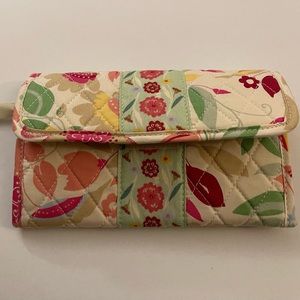 Lemon Hill Floral Wallet Pretty OC19